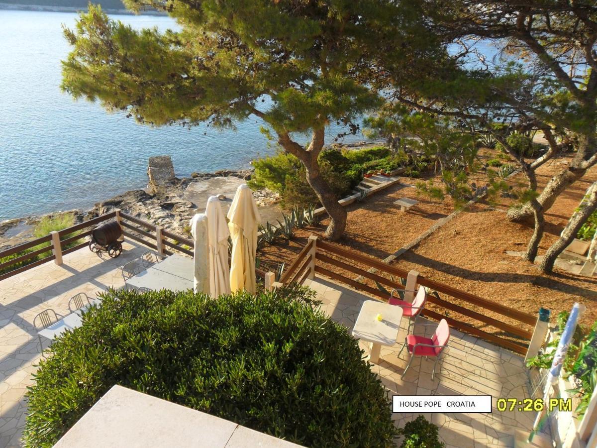 Beachfront House Pope B&B Selca  外观 照片